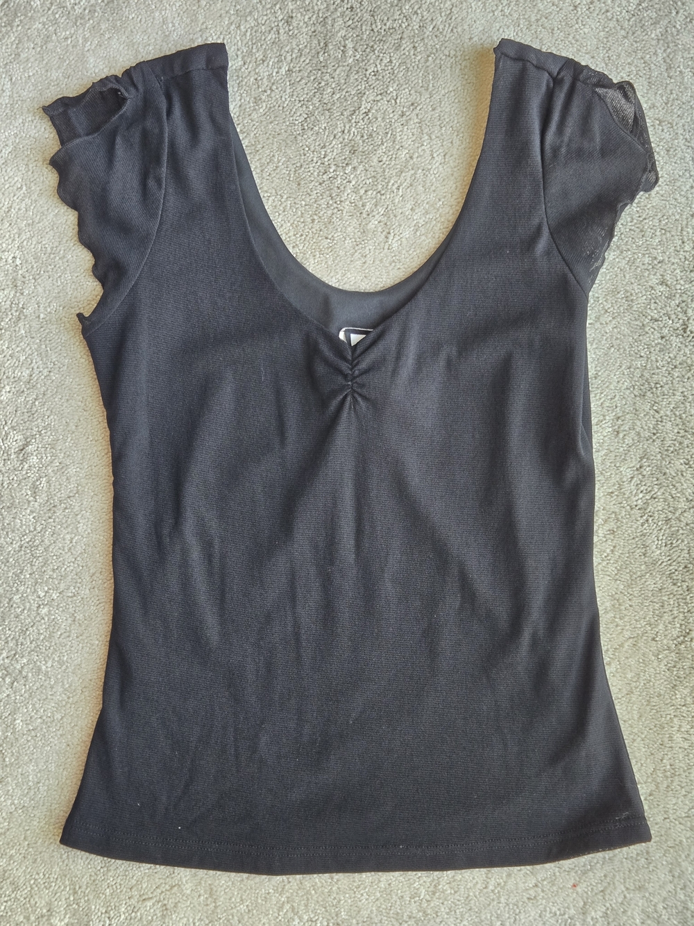 Forever 21 Black Scoop Neck Cap Sleeve Tank